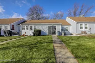 128 Korn Market, Freehold, NJ 07728 - Photo 20