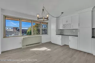 28 Riverside Ave, Red Bank, NJ 07701 - Photo 4