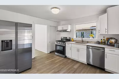 21 Henry Street, Freehold, NJ 07728 - Photo 24