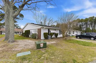 944F Aberdeen Dr, Lakewood, NJ 08701 - Photo 1