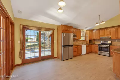 150 Cloverdale Circle, Tinton Falls, NJ 07724 - Photo 20