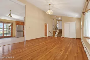 150 Cloverdale Cir, Tinton Falls, NJ 07724 - Photo 24