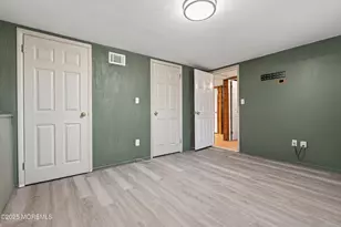 150 Cloverdale Cir, Tinton Falls, NJ 07724 - Photo 32