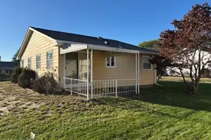 1 Deacon Ct, Whiting, NJ 08759 - Photo 2