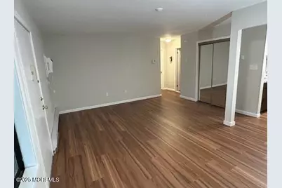 108 Amberly Drive #D, Manalapan Township, NJ 07726 - Photo 4