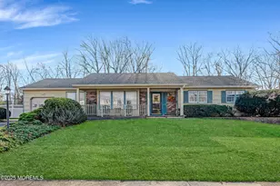 21 Meadowbrook Dr, Howell Township, NJ 07731 - Photo 1