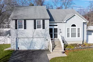 53 Sweet Gum Rd, Howell Township, NJ 07731 - Photo 2