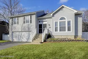 53 Sweet Gum Rd, Howell Township, NJ 07731 - Photo 58
