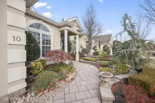 10 Pink Star Ct, Manalapan Township, NJ 07726 - Photo 2
