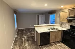 7 John St, Keansburg, NJ 07734 - Photo 2