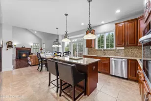 7 Hannah Mount Dr, Millstone Township, NJ 08510 - Photo 14