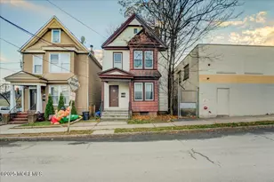 81 Holmes St, Belleville, NJ 07109 - Photo 2