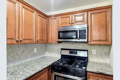 9 Hackamore Court, Tinton Falls, NJ 07753 - Photo 4