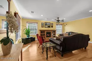 3 Waverly Pl, Aberdeen Township, NJ 07747 - Photo 10