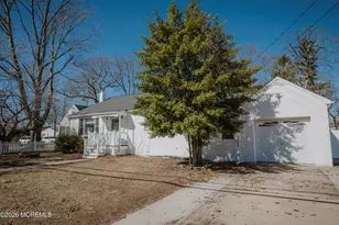 295 Roosevelt Ave, Oakhurst, NJ 07755 - Photo 2