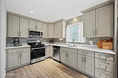 30 McDermott Street, Freehold, NJ 07728 - Photo 14