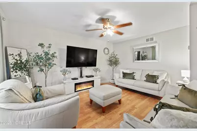 30 McDermott Street, Freehold, NJ 07728 - Photo 6