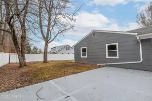 42 Livingston Ln, Manalapan Township, NJ 07726 - Photo 42