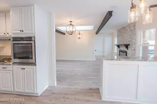 42 Livingston Ln, Manalapan Township, NJ 07726 - Photo 12