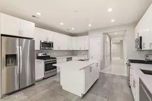 119 N Zinfandel Rd, Lakewood, NJ 08701 - Photo 12