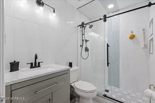 16 Longbrooke Ln, Freehold, NJ 07728 - Photo 22