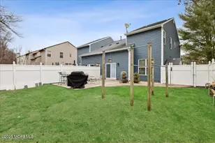 16 Longbrooke Ln, Freehold, NJ 07728 - Photo 26