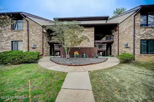 177 Amberly Dr, Manalapan Township, NJ 07726 - Photo 22