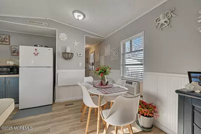 31 Sams Trailer Ct Court, Hazlet Township, NJ 07730 - Photo 8