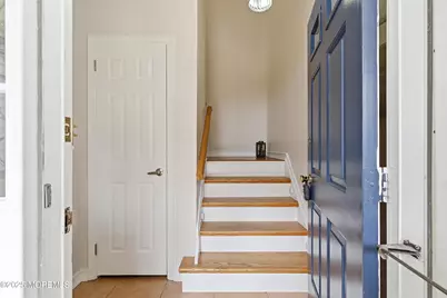 20 Tulip Lane, Freehold, NJ 07728 - Photo 6