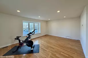 1 Gwizdak Ct, Sayreville, NJ 08879 - Photo 2