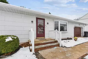 531 Azalea Dr, Brick, NJ 08724 - Photo 2