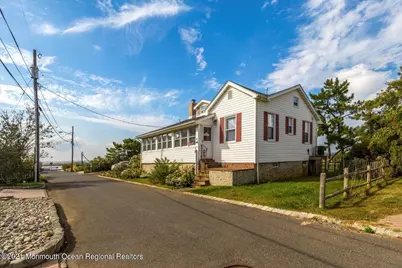 15 Riverview Road, Monmouth Beach, NJ 07750 - Photo 2