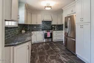 24 Layton Ave, Pine Beach, NJ 08741 - Photo 10