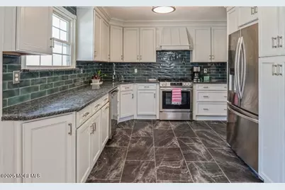 24 Layton Avenue, Pine Beach, NJ 08741 - Photo 8