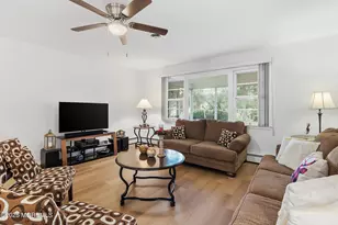 1111 Waterberry Ct S, Toms River Township, NJ 08757 - Photo 6