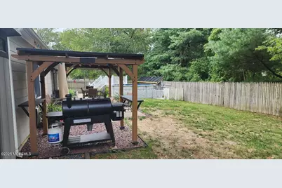 105 Menlow Court, Toms River Township, NJ 08755 - Photo 6