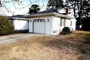 11 Tampa Ln, Toms River Township, NJ 08757 - Photo 2