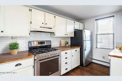 8 Central Avenue, Port Monmouth, NJ 07758 - Photo 4