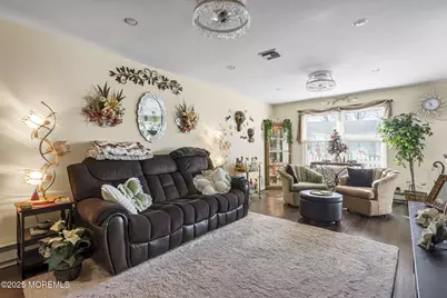 4 Aspen Plaza #4A, Monroe Township, NJ 08831 - Photo 12