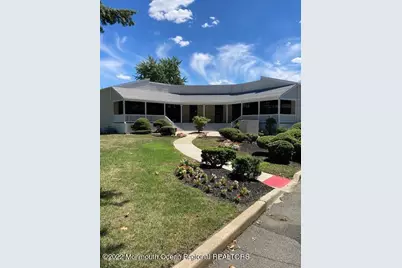 59 Avenue At The Common #104, Shrewsbury, NJ 07702 - Photo 2