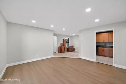 606 Goldthread Court, Jackson, NJ 08527 - Photo 4