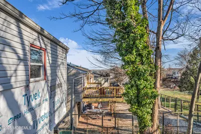 975 S Concourse, Keyport, NJ 07735 - Photo 10