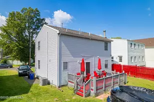 207 Delaware Ave, Cliffwood, NJ 07735 - Photo 18