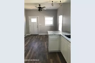 36A Center Avenue #36A, Keansburg, NJ 07734 - Photo 4