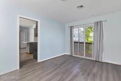 250 Brookside Avenue, Laurence Harbor, NJ 08879 - Photo 6