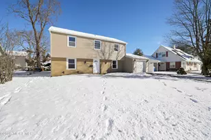 18 Bendix Ln, Willingboro, NJ 08046 - Photo 4