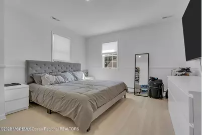 373 W Park Avenue, Oakhurst, NJ 07755 - Photo 14