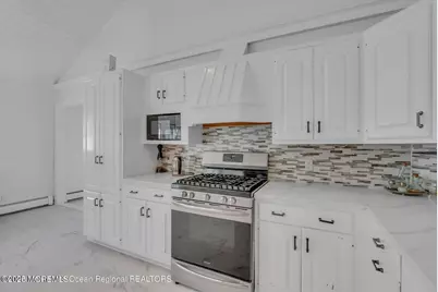 373 W Park Avenue, Oakhurst, NJ 07755 - Photo 6