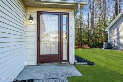 120 Everest Drive S, Brick, NJ 08724 - Photo 4