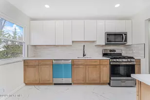 30 Russell St, Toms River Township, NJ 08753 - Photo 6